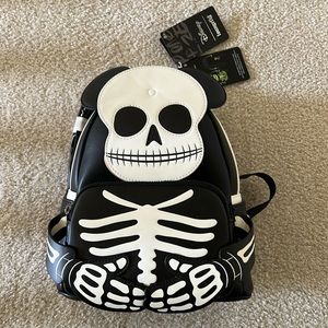 NWT Halloween Mickey skeleton glow in the dark mini backpack